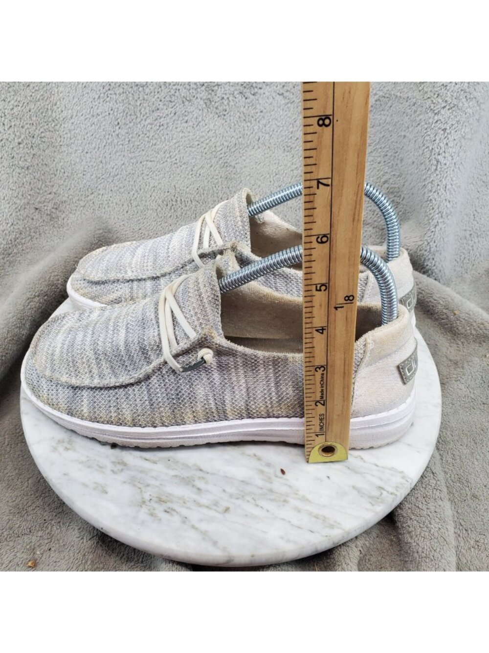 Hey Dude Shoes Womens Size 7 Glacier Gray Canvas Slip On Sneakers *Read* - Picture 2 of 10